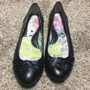 Born BOC Flats size 8
